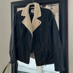Medium Faux Leather jacket with fuzzy collar detail, never worn from Old Navy